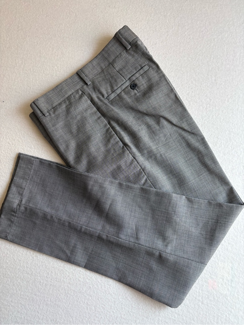 Egara Men's Gray Flat-Front Dress Pants